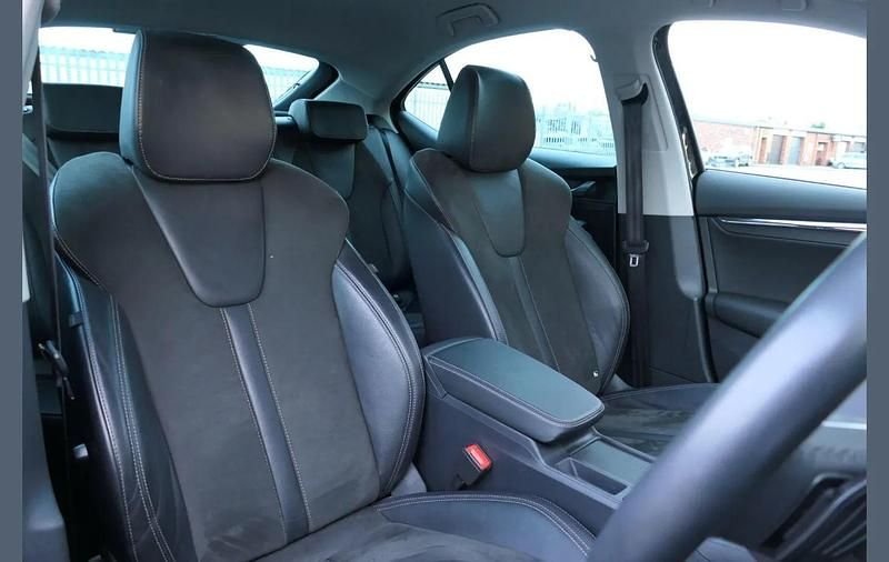 Used Skoda Octavia SE L 147 HP (108 kW) 2023 Black magic pearl effect Hatchback