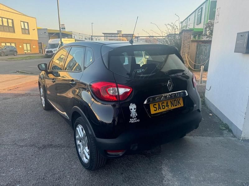 Used Renault Captur Dynamique 90 HP (66 kW) 2014 Black SUV