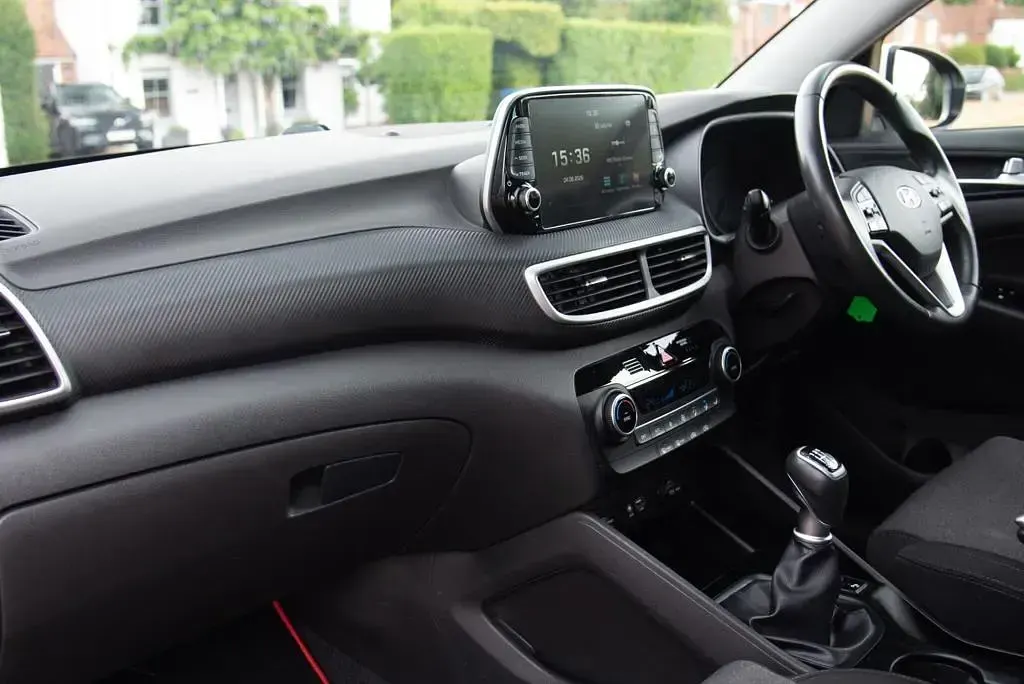 Used Hyundai Tucson SE 2020 White SUV