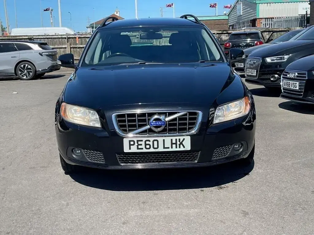 Usado Volvo V70 SE 163 HP (119 kW) 2010 Preto Carrinha