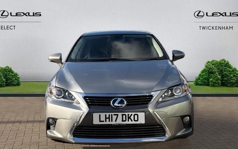 Used Lexus CT200h 136 HP (100 kW) 2017 Hatchback