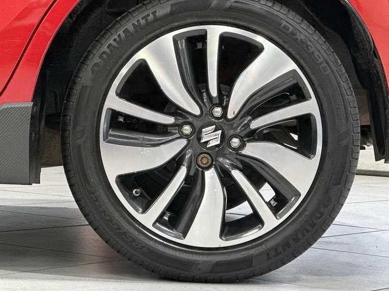 Used Suzuki Swift 90 HP (66 kW) 2019 Burning red metallic Hatchback