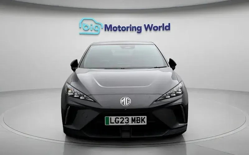 Usado MG MG4 EV Trophy 150 kW (204 HP) 2025 Citadino