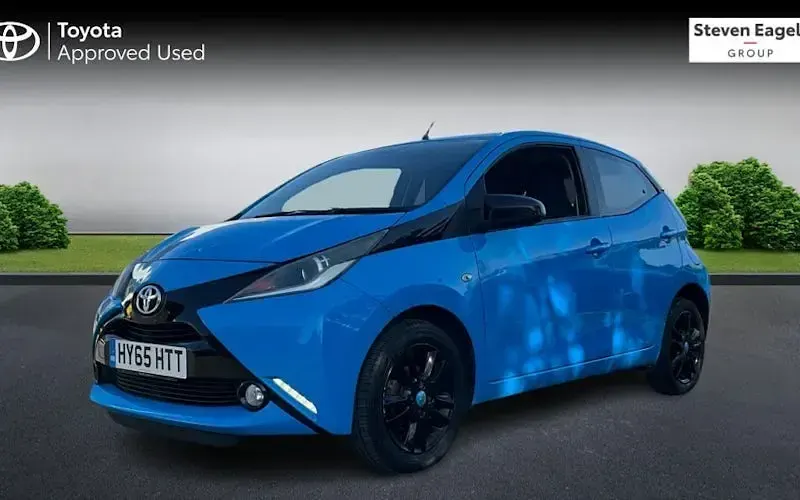 Used Toyota Aygo X-cite 69 HP (50 kW) 2015 Blue Hatchback
