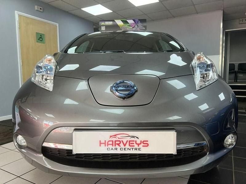 Used Nissan Leaf Tekna 80 kW (109 HP) 2017 Grey Hatchback