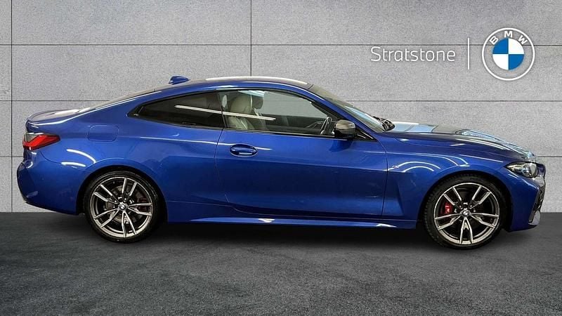 Begagnad BMW M440 Comfort Edition 340 HK (250 kW) 2022 Blå Sedan