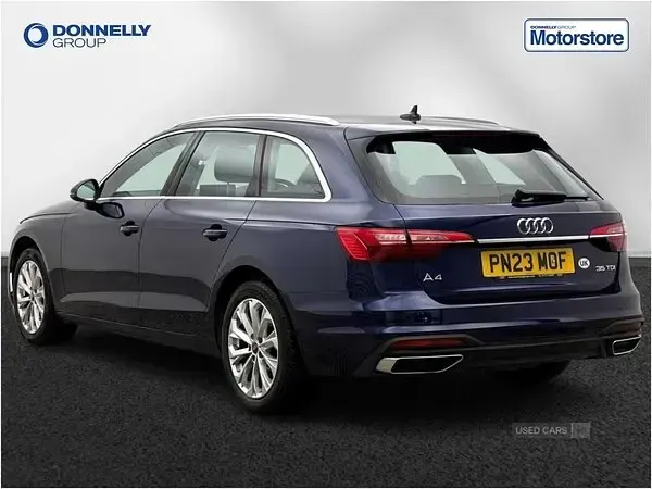 Used Audi A4 Comfort 163 HP (119 kW) 2023 Blue Estate