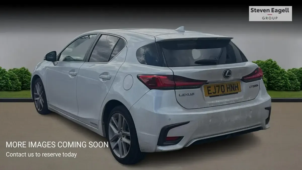 Usado Lexus CT200h 2020 Blanco Utilitario