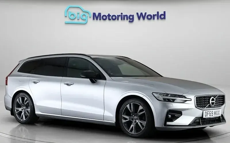 Usado Volvo V60 R-Design 150 HP (110 kW) 2020 Carrinha
