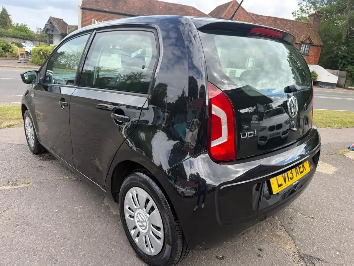 Used VW up! move up! 60 HP (44 kW) 2013 Black Hatchback