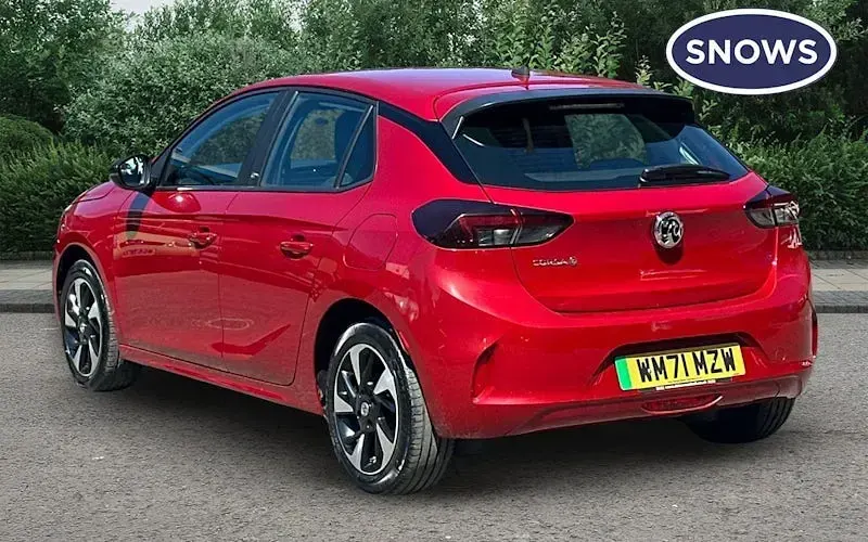 Usado Vauxhall Corsa-e 100 kW (136 HP) 2022 Vermelho Citadino