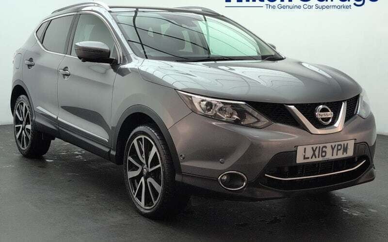Used 2016 Nissan Qashqai Tekna SUV | £12,250 (Fair price) - Image 1/4