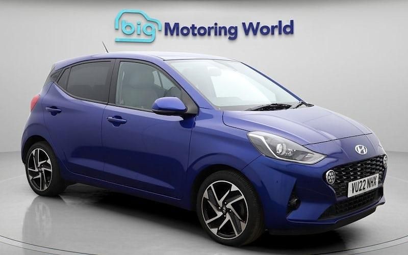 Used Hyundai i10 Premium 67 HP (49 kW) 2022 Blue Hatchback