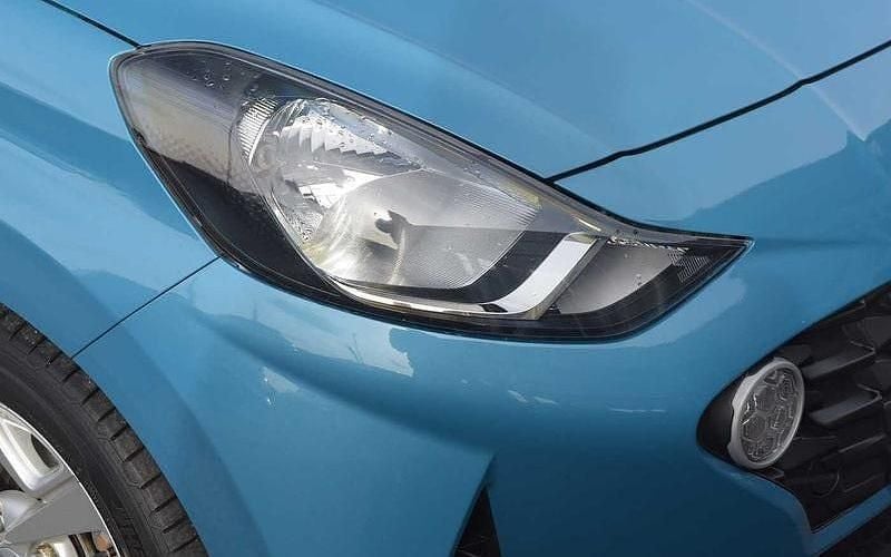 Used Hyundai i10 SE 67 HP (49 kW) 2023 Hatchback
