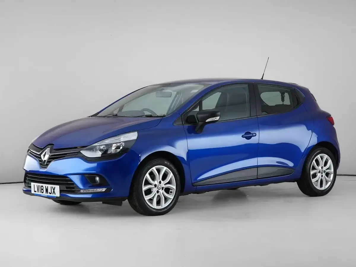 Used Renault Clio Play 75 HP (55 kW) 2018 Blue Hatchback