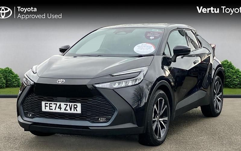Used Toyota C-HR Design 140 HP (102 kW) 2026 SUV