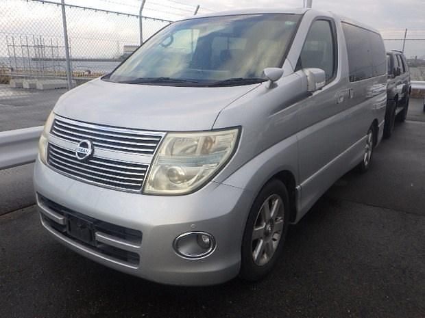 Used Nissan Elgrand 2007 Silver MPV