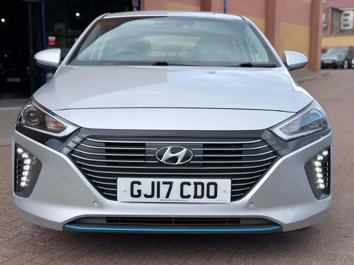 Used Hyundai Ioniq Premium SE 141 HP (103 kW) 2017 Silver Hatchback