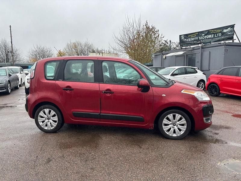 Red Used 2009 Citroën C3 VTR Sport MPV | £1,790 (Fair price) - Image 1/4