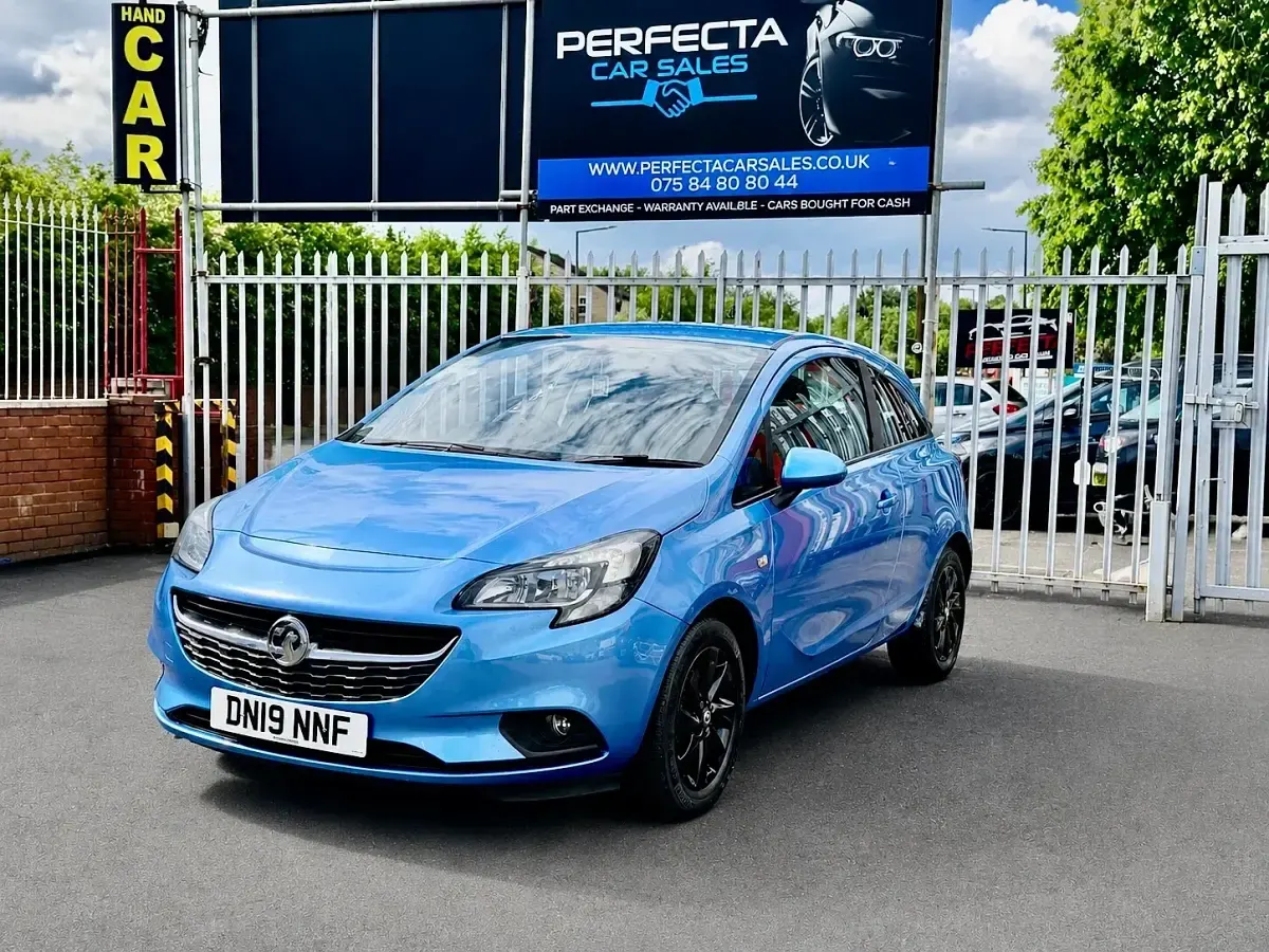 Used Vauxhall Corsa Design Edition 75 HP (55 kW) 2019 Blue Hatchback