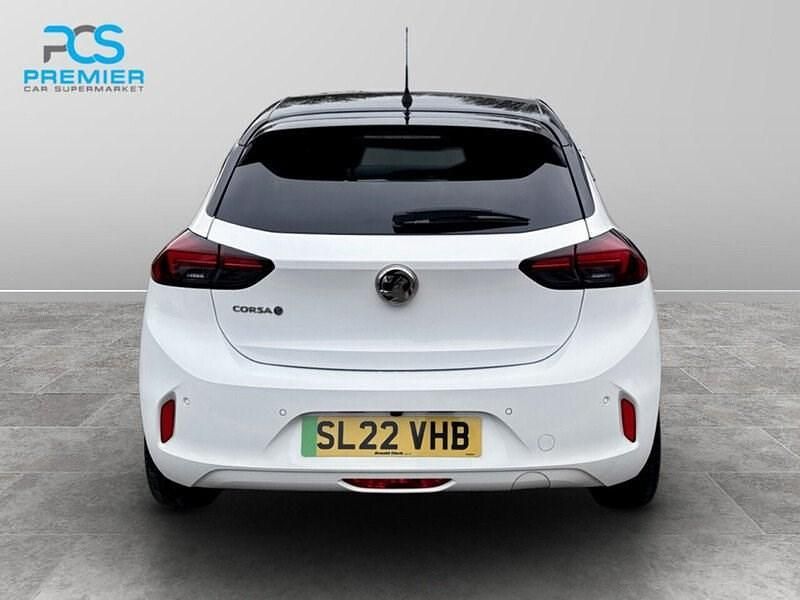 Used Vauxhall Corsa-e Elite 100 kW (136 HP) 2022 White Hatchback