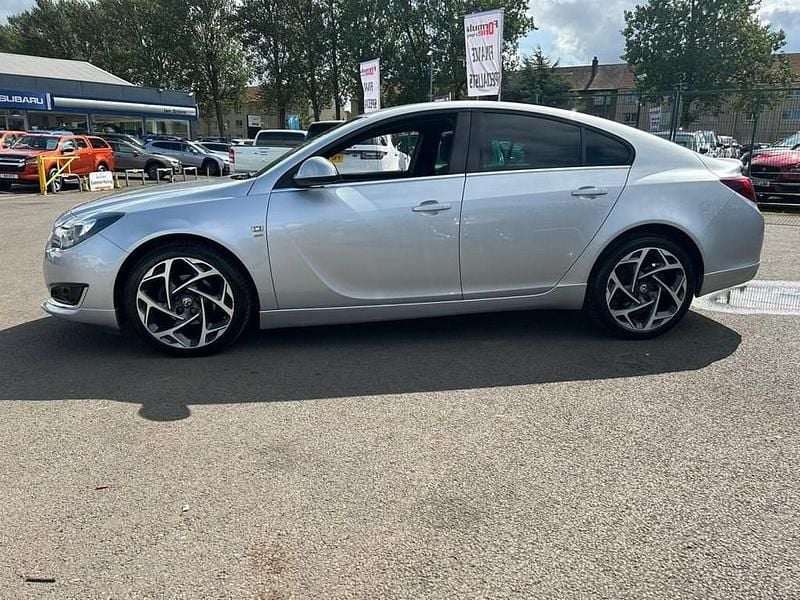 Used Vauxhall Insignia SRi 134 HP (98 kW) 2015 Silver Hatchback