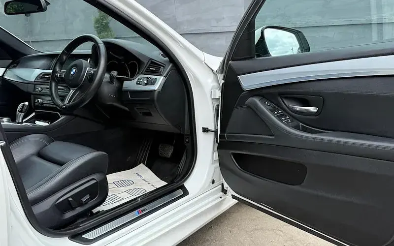 Used BMW 520 M Sport 184 HP (135 kW) 2014 White Sedan