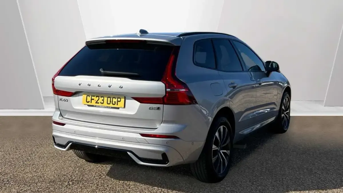 Used Volvo XC60 Plus 247 HP (181 kW) 2024 SUV