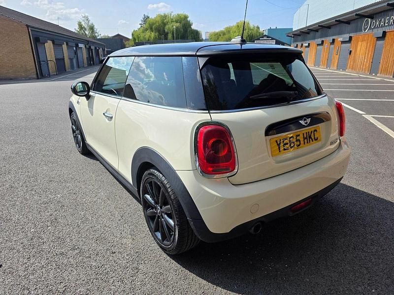 Used Mini Cooper Hatch 136 HP (100 kW) 2015 White Hatchback