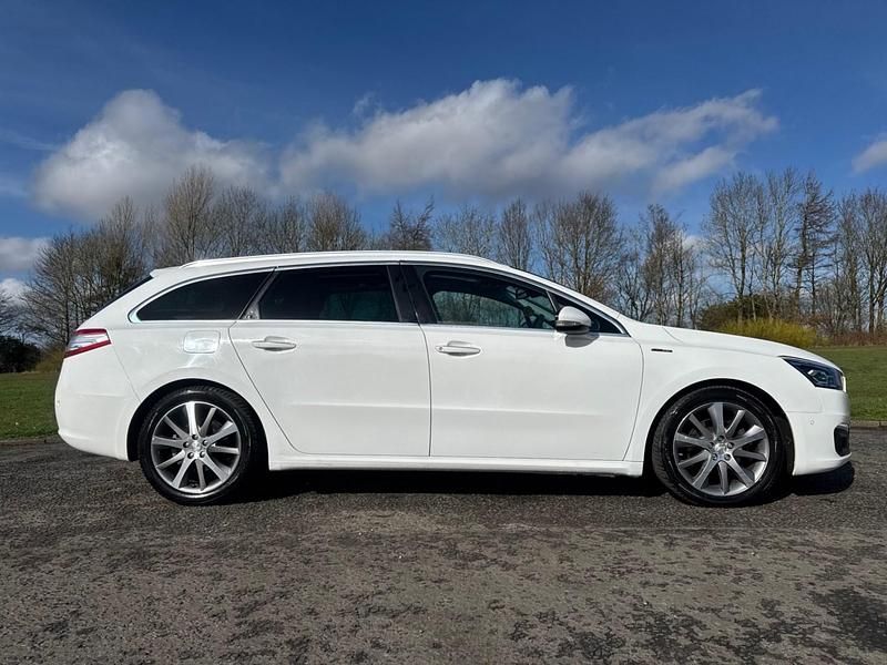 Used Peugeot 508 GT-line 2016 White Estate