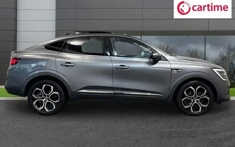 Used Renault Arkana Version S 145 HP (106 kW) 2022 Grey SUV