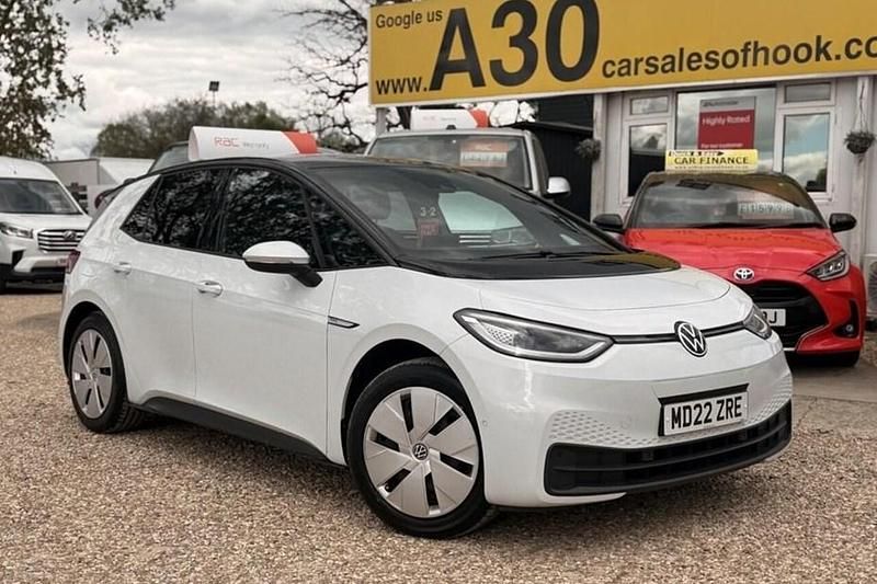 Used VW ID.3 Pro Performance 150 kW (204 HP) 2022 White Hatchback