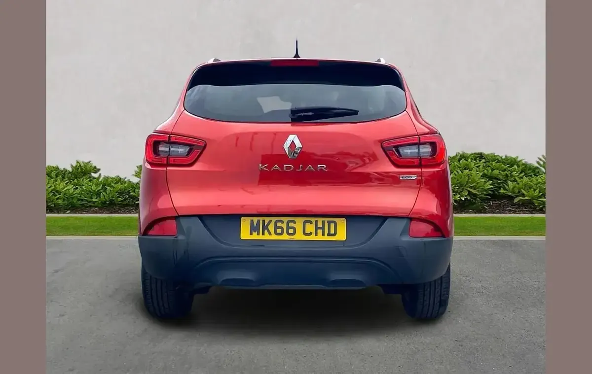 Used Renault Kadjar Dynamique 110 HP (80 kW) 2016 Red SUV