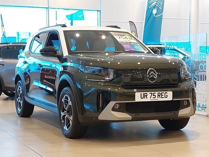 Metallic montana green New 2025 Citroën C3 Aircross SUV | £25,498 - Image 1/1