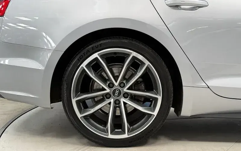 Used Audi A5 Sportback S-Line 190 HP (139 kW) 2017 Silver Hatchback
