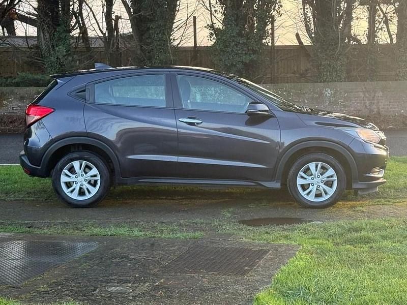 Used Honda HR-V S 130 HP (95 kW) 2017 Black SUV