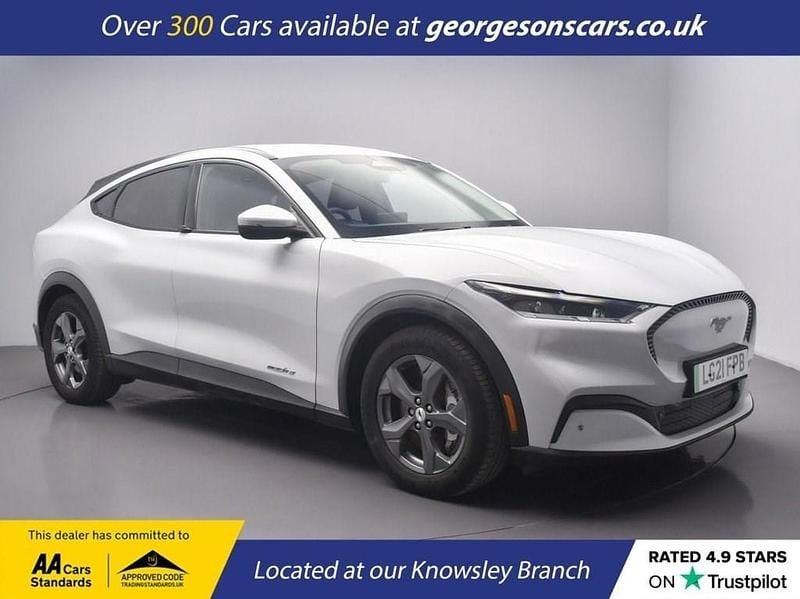 Used Ford Mustang Mach-E Standard Range 197 kW (269 HP) 2021 White SUV