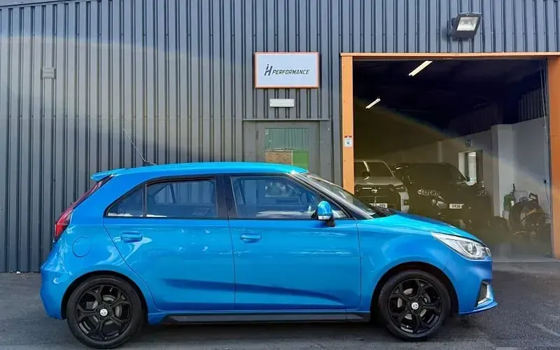 Used MG MG3 Exclusive 106 HP (77 kW) 2023 Blue Hatchback
