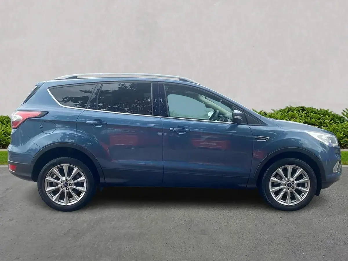 Used Ford Kuga Titanium 2019 Blue SUV
