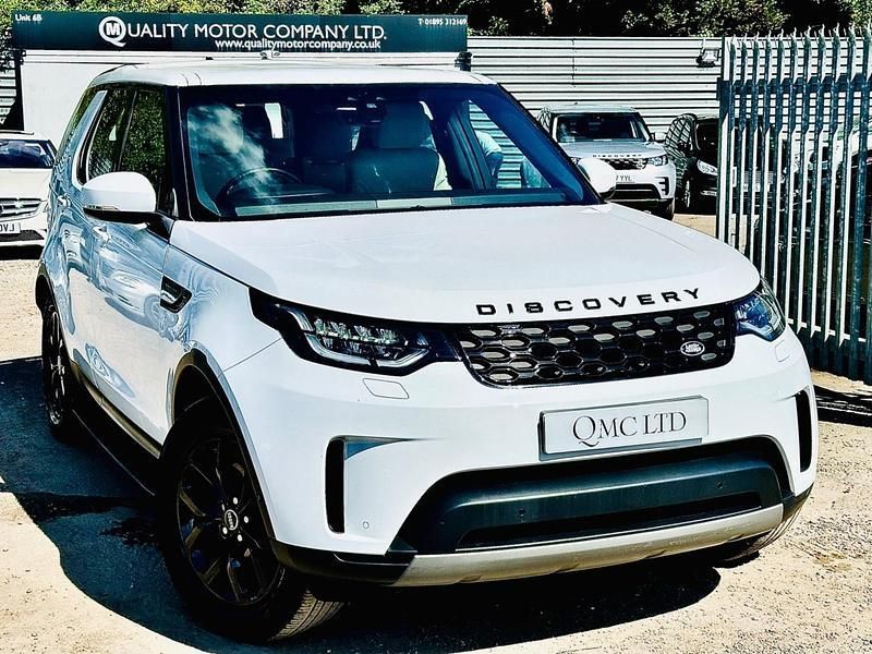 White Used 2019 Land Rover Discovery 5 SE SUV | £20,450 (Good price) - Image 1/4