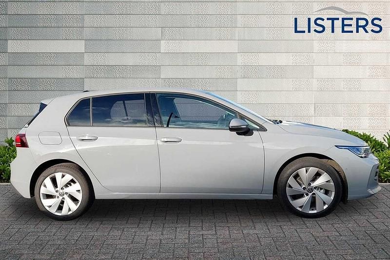 Second-hand VW Golf VIII Match 115 CP (84 kW) 2025 Gri Hatchback