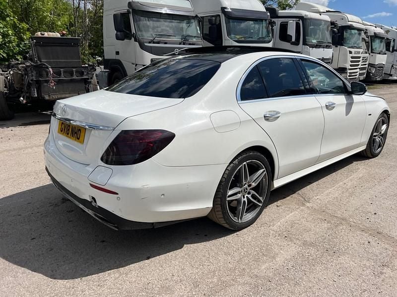 Used Mercedes E350 AMG Line Premium 299 HP (219 kW) 2018 White Sedan