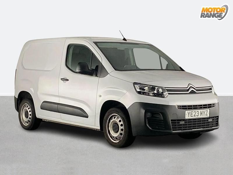 White Used 2023 Citroën Berlingo MPV | £10,495 (Fair price) - Image 1/4