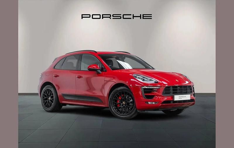 Used Porsche Macan GTS 355 HP (261 kW) 2017 Red SUV