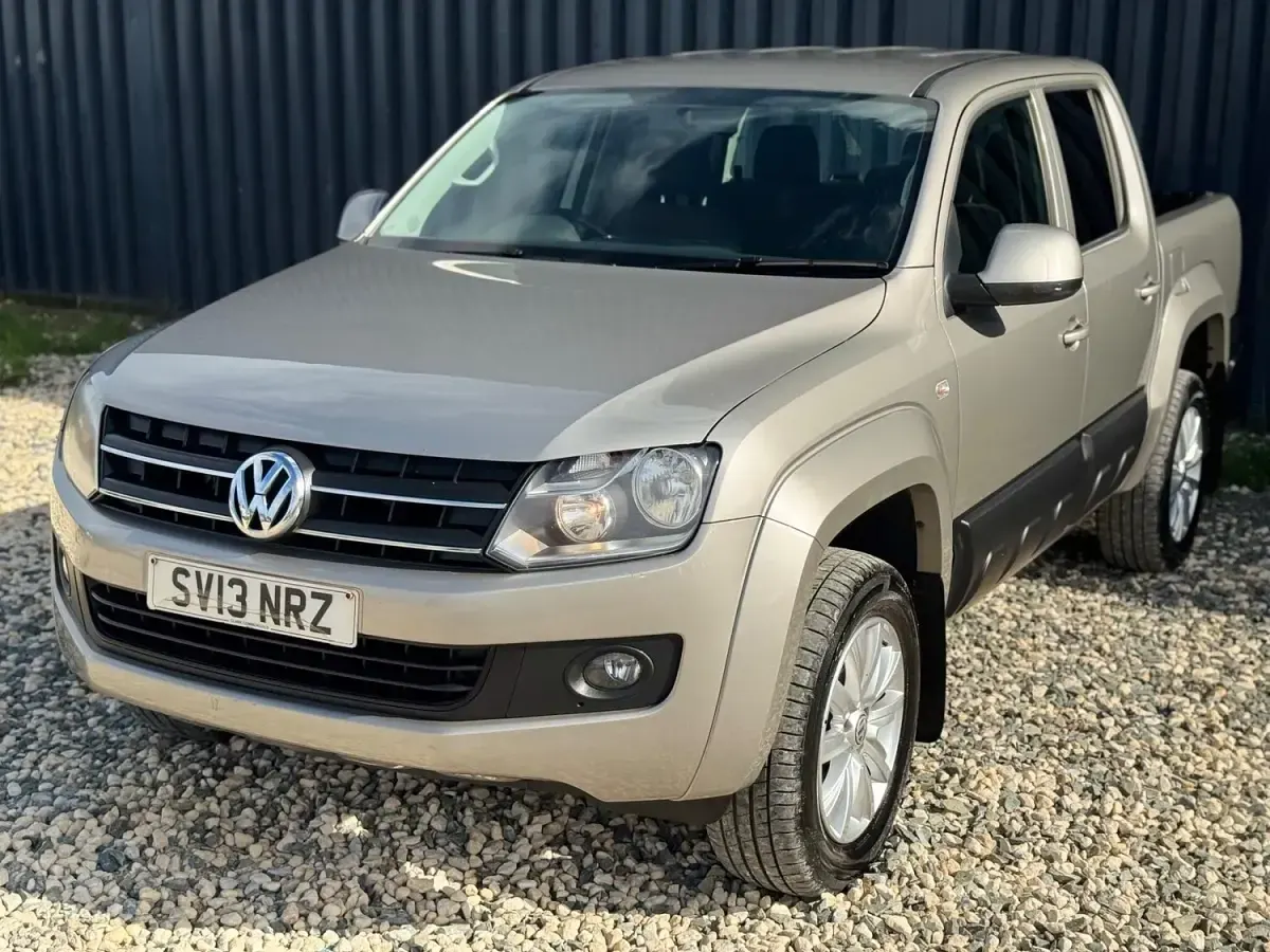 Used VW Amarok Trendline 180 HP (132 kW) 2013 Beige Pickup