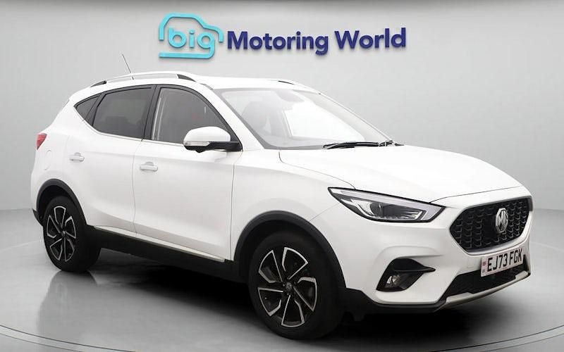 Used MG ZS Exclusive 111 HP (81 kW) 2023 White Hatchback