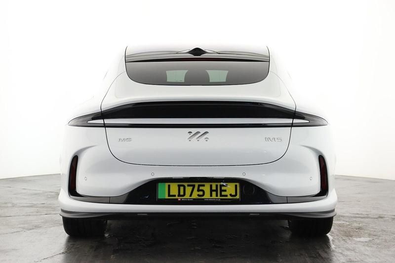 New MG IM5 216 kW (295 HP) 2025 White Hatchback