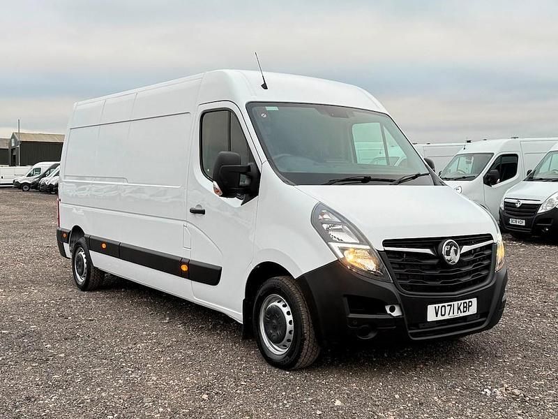 White Used 2021 Vauxhall Movano Van | £11,495 (Good price) - Image 1/3