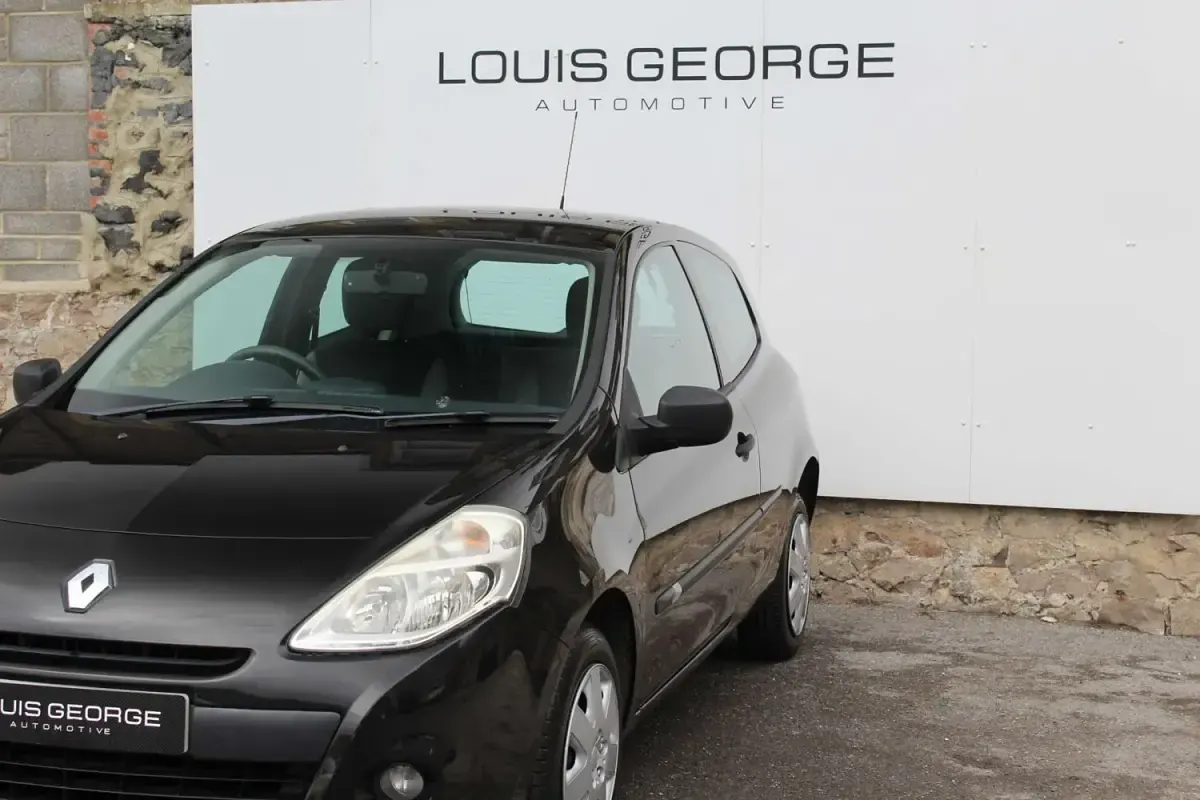 Używany Renault Clio II Extreme 2009 Czarny Hatchback
