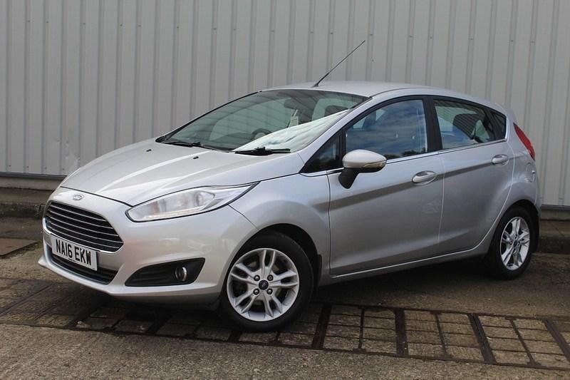 Used Ford Fiesta Zetec 2016 Silver Hatchback